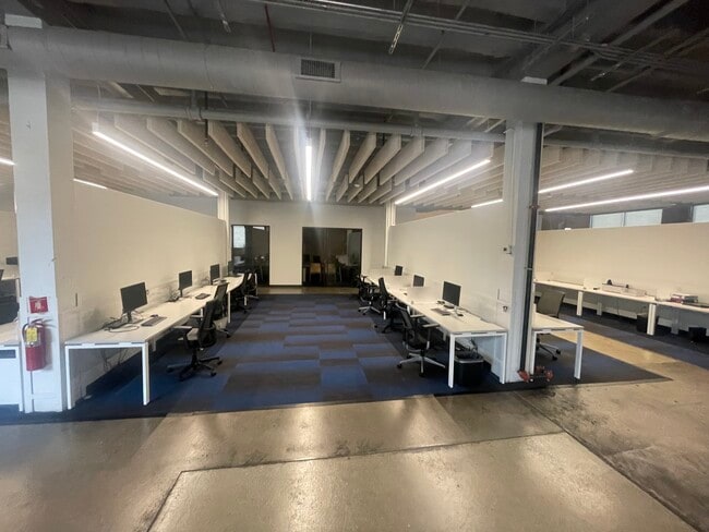 More details for 1621 W Carroll Ave, Chicago, IL - Office, Industrial for Lease