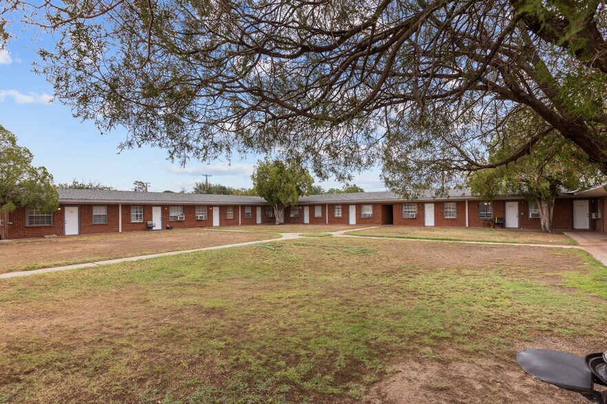 1001 W 19th St, Odessa, TX à vendre - Photo du bâtiment - Image 3 de 14