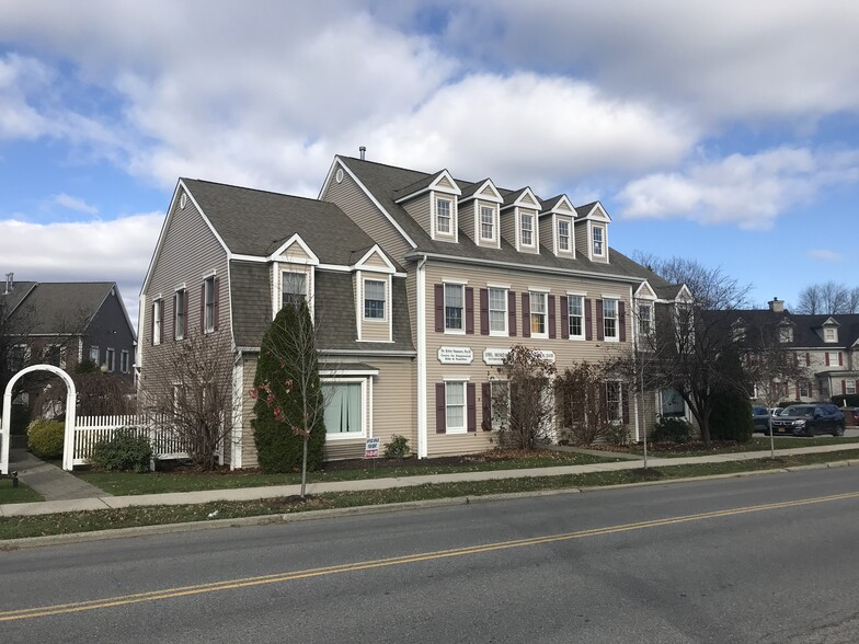 334 Underhill Ave, Yorktown Heights, NY for lease - Building Photo - Image 2 of 2