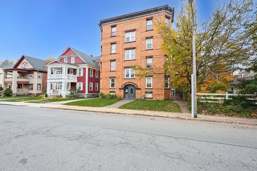 19 Warner St, Springfield, MA for sale - Building Photo - Image 3 of 10