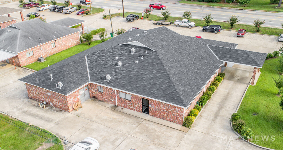 601 W Court St, Winnfield, LA for sale - Building Photo - Image 1 of 1