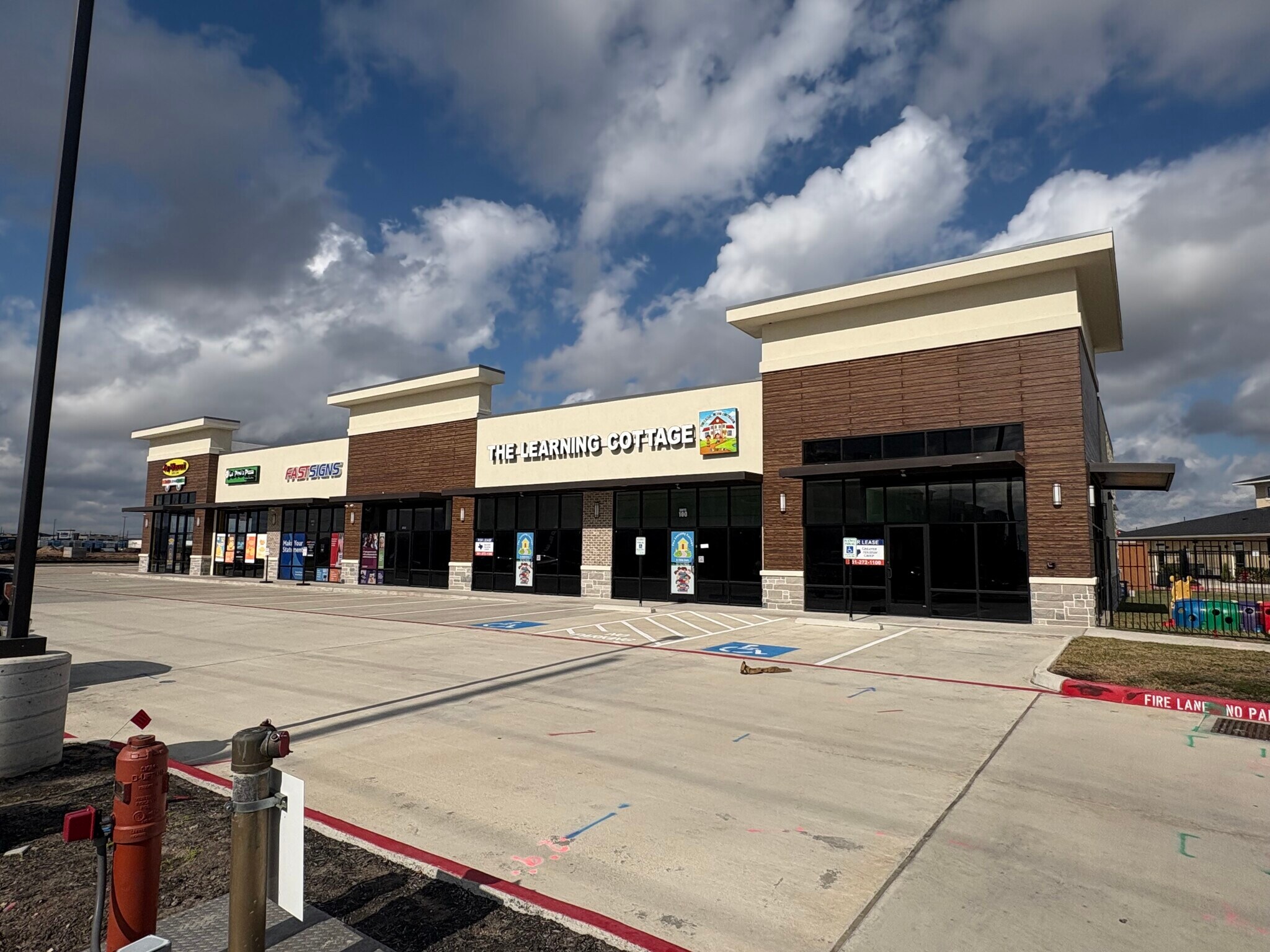 18620 Bellfort St, Richmond, TX à louer Photo principale- Image 1 de 7