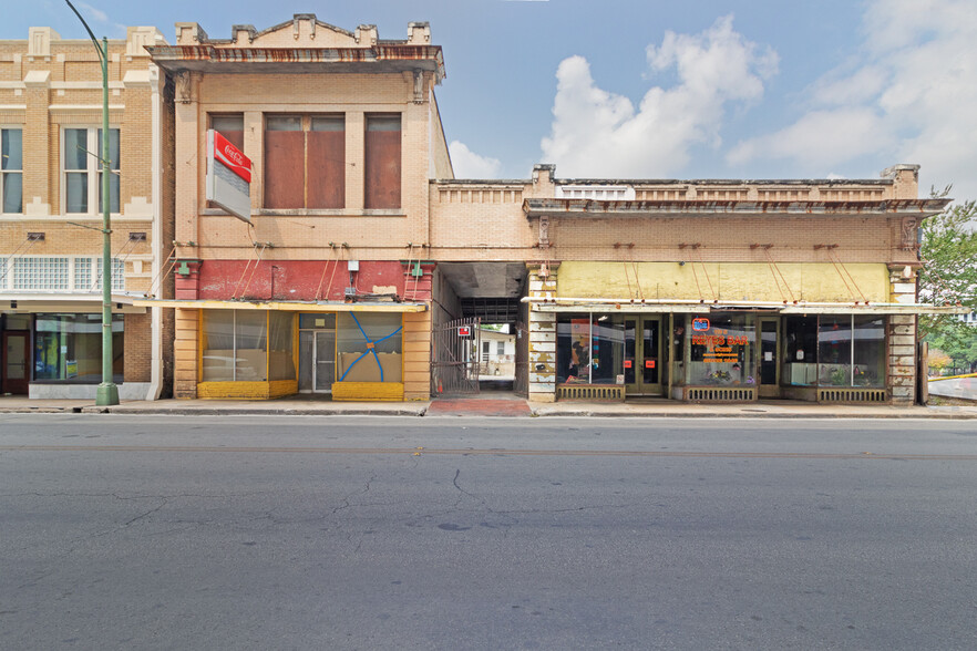 111-113 N Flores St, San Antonio, TX for sale - Building Photo - Image 1 of 1