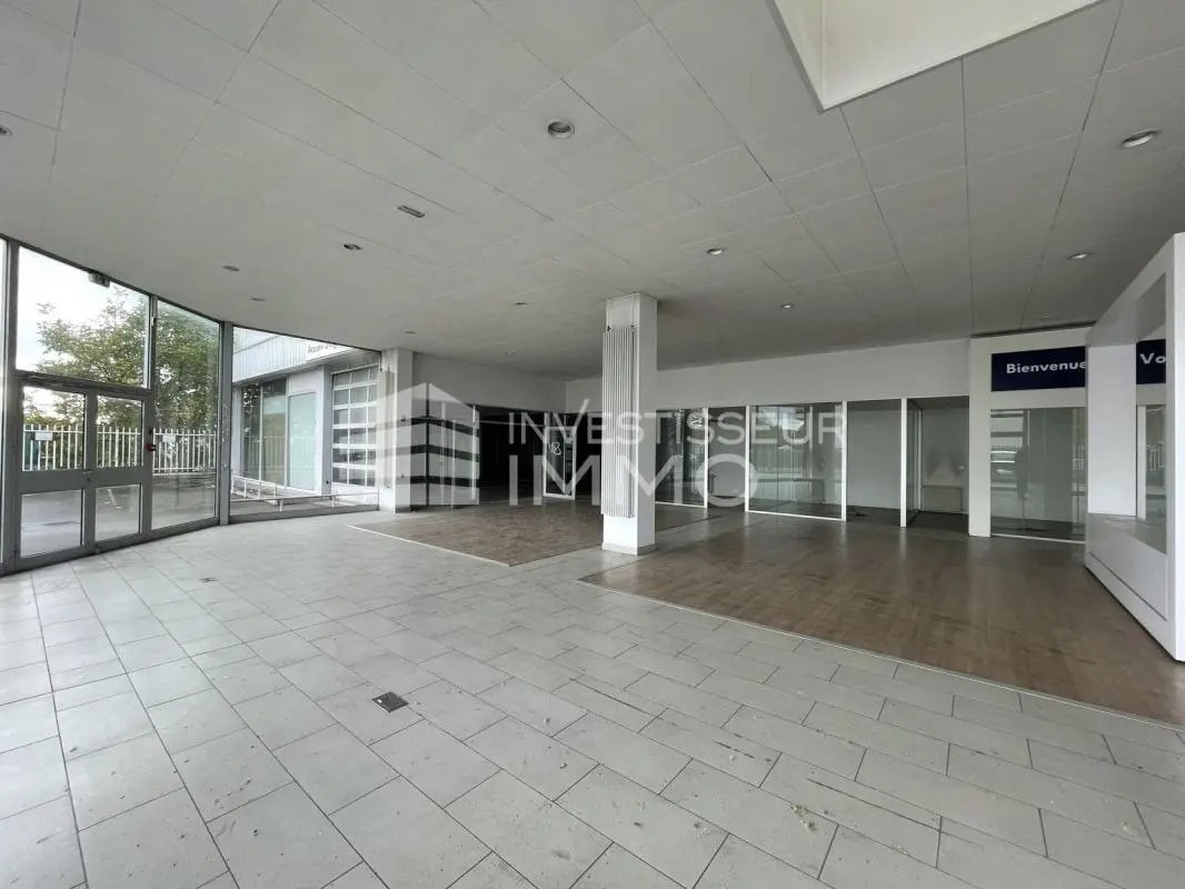 Commerce de détail dans Aulnay-sous-Bois à louer Photo intérieure- Image 1 de 7