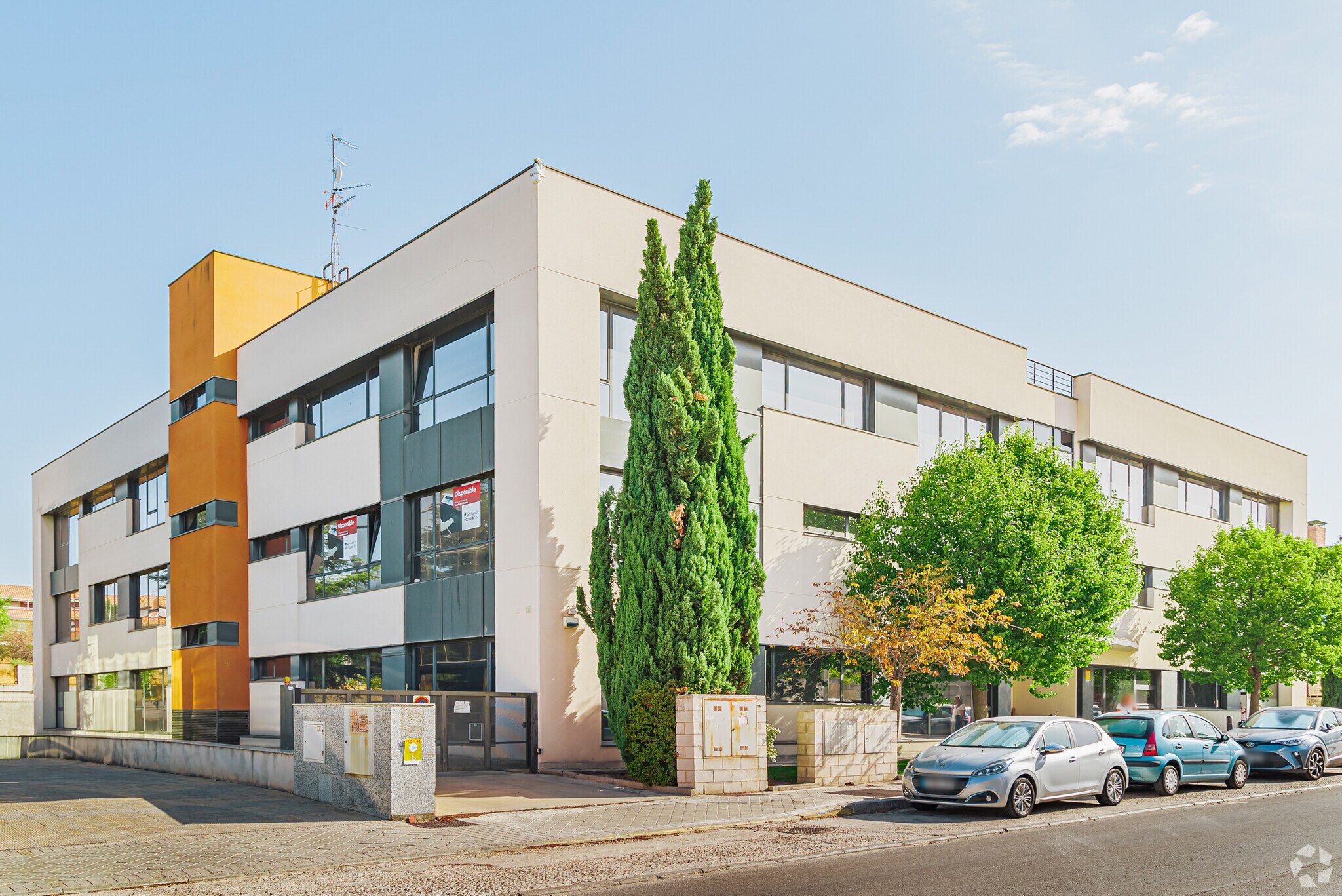 Office in Villaviciosa de Odón, Madrid for lease Building Photo- Image 1 of 3