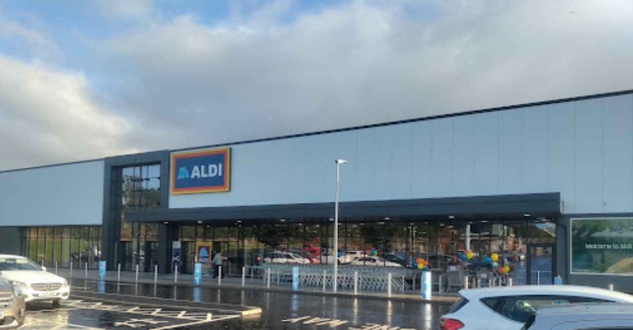 Portlethen Retail Park portefeuille de 2 propriétés à vendre sur LoopNet.ca Photo principale- Image 1 de 3