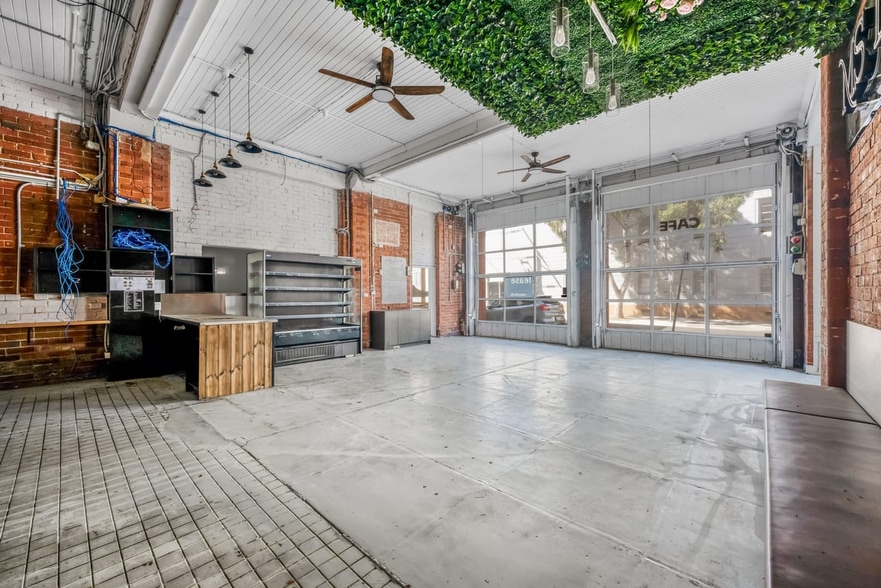 378 High St, Preston for sale - Interior Photo - Image 2 of 22
