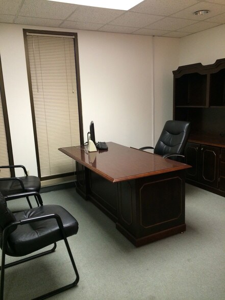 1015 Peachtree Dr, Columbus, GA à vendre - Photo intérieure - Image 2 de 11