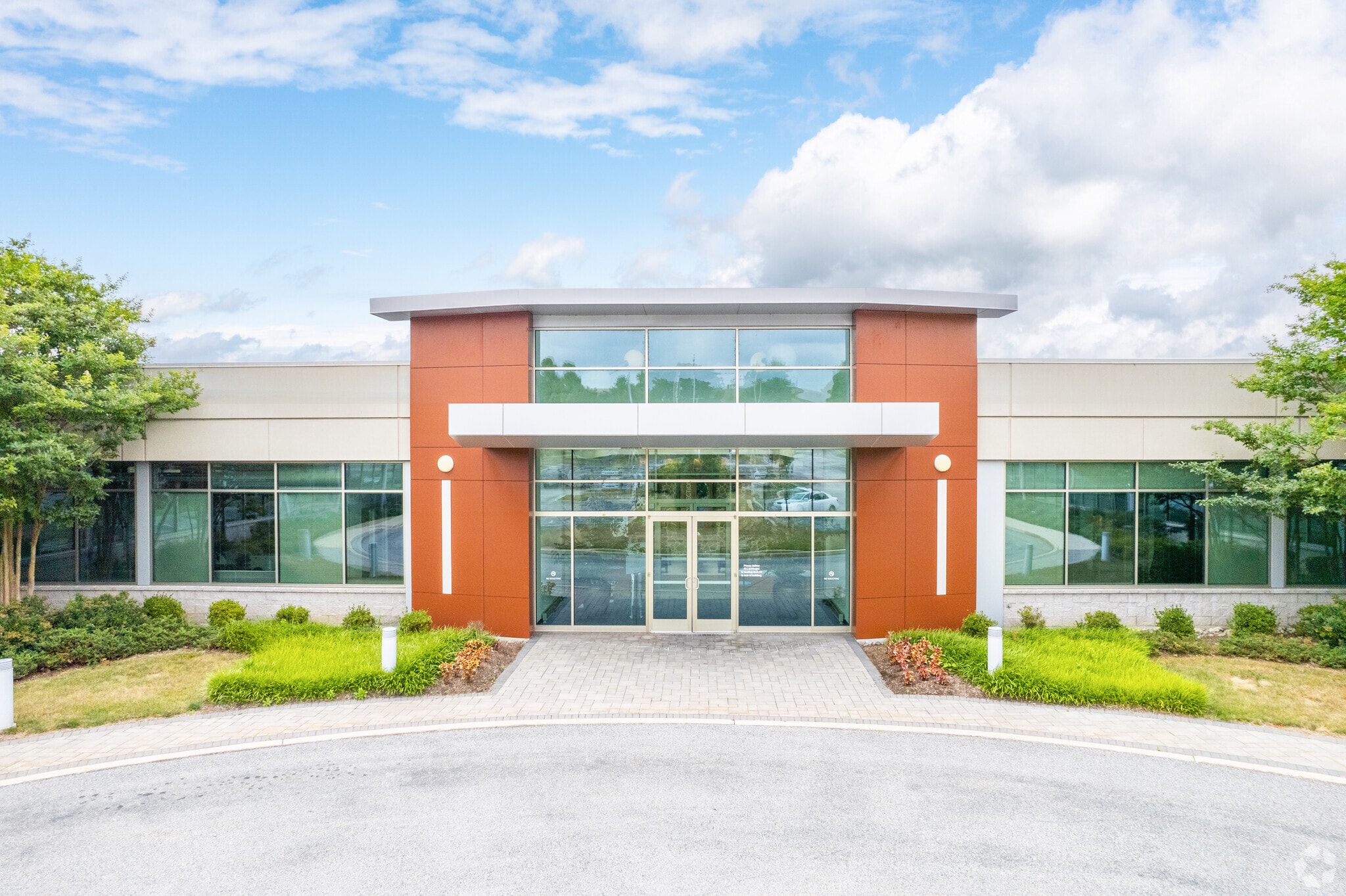 2476 Swedesford Rd, Malvern, PA for lease Primary Photo- Image 1 of 14