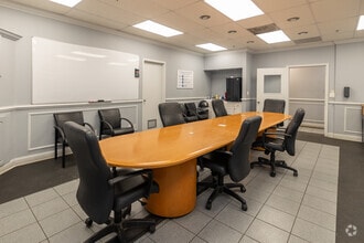 2121 Huron St, Jacksonville, FL for lease Interior Photo- Image 2 of 10