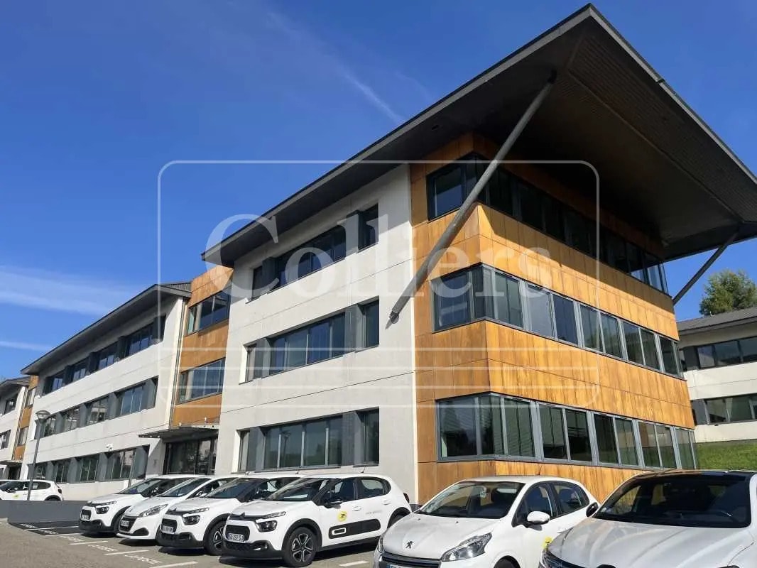 Office in Marseille for lease Building Photo- Image 1 of 10