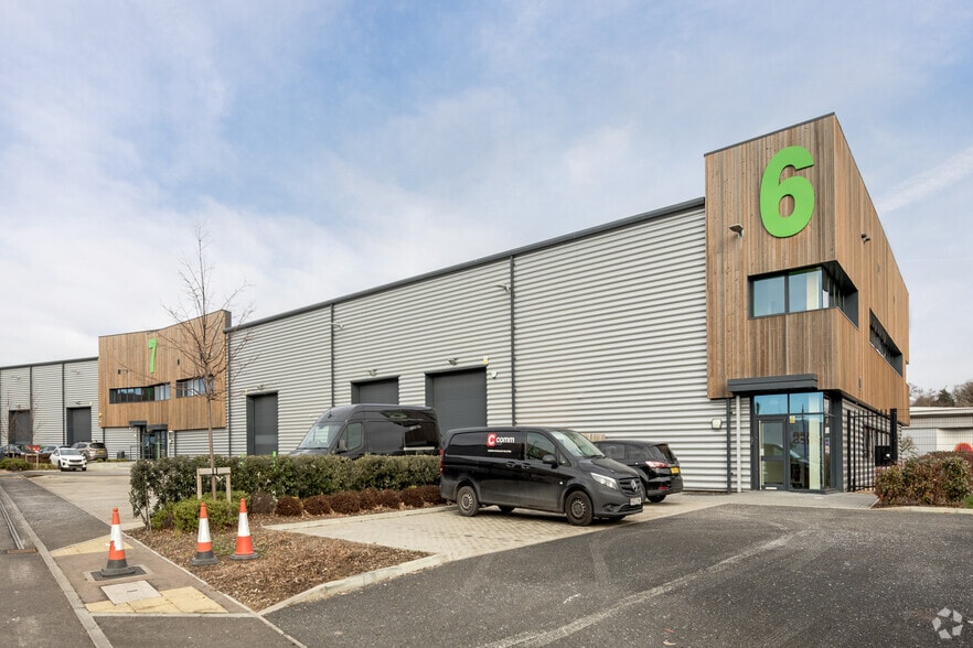 Cray Ave, Orpington for lease - Building Photo - Image 3 of 3