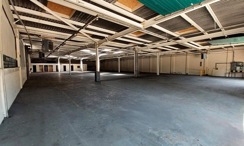 97-100 Chadwick Rd, Runcorn à louer - Photo du bâtiment - Image 2 de 4