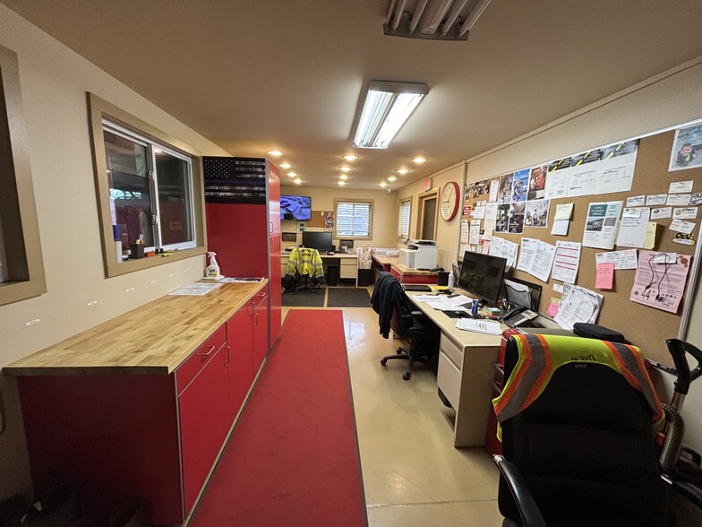 4619 Hannan Rd, Wayne, MI for sale - Interior Photo - Image 3 of 8