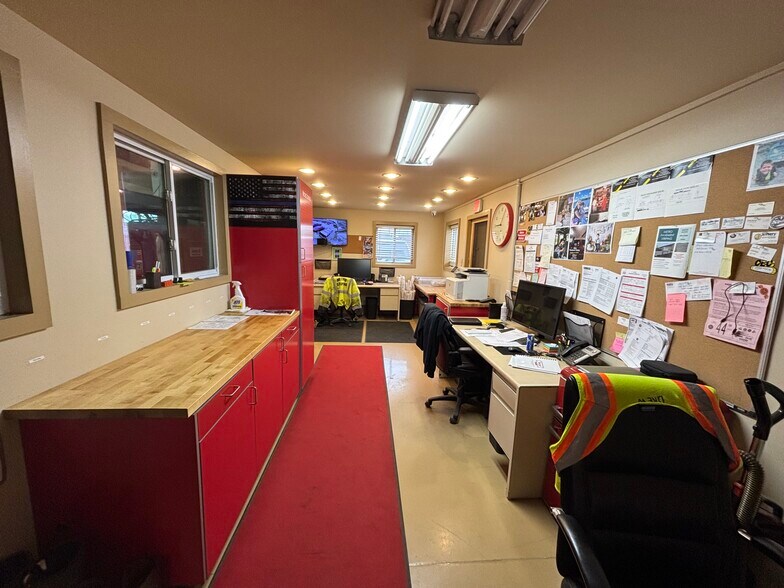 4619 Hannan Rd, Wayne, MI à vendre - Photo intérieure - Image 3 de 8