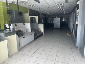 9-10 Market Pl, Wokingham for lease Interior Photo- Image 2 of 4