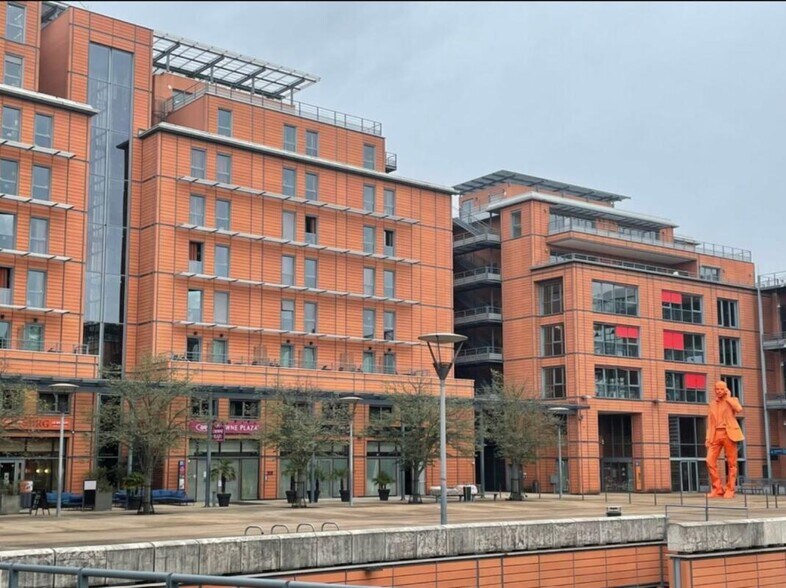 34 Quai Charles De Gaulle, Lyon à louer - Photo du bâtiment - Image 2 de 26