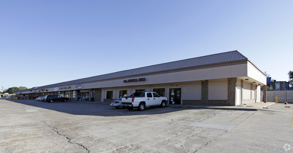 9121-9399 S Gessner Dr, Houston, TX for lease - Building Photo - Image 1 of 6