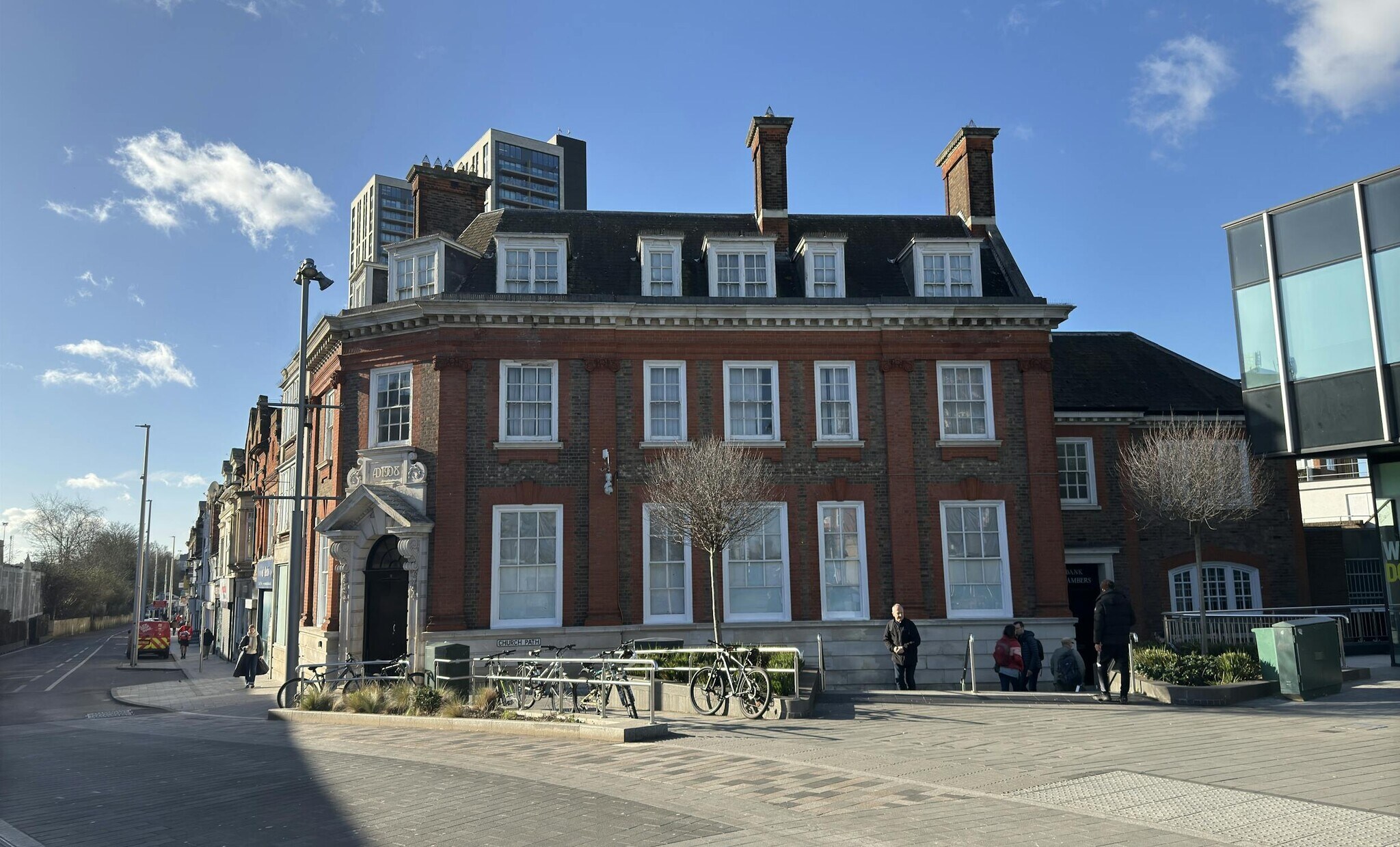 1-2 High St, Woking for lease Building Photo- Image 1 of 4