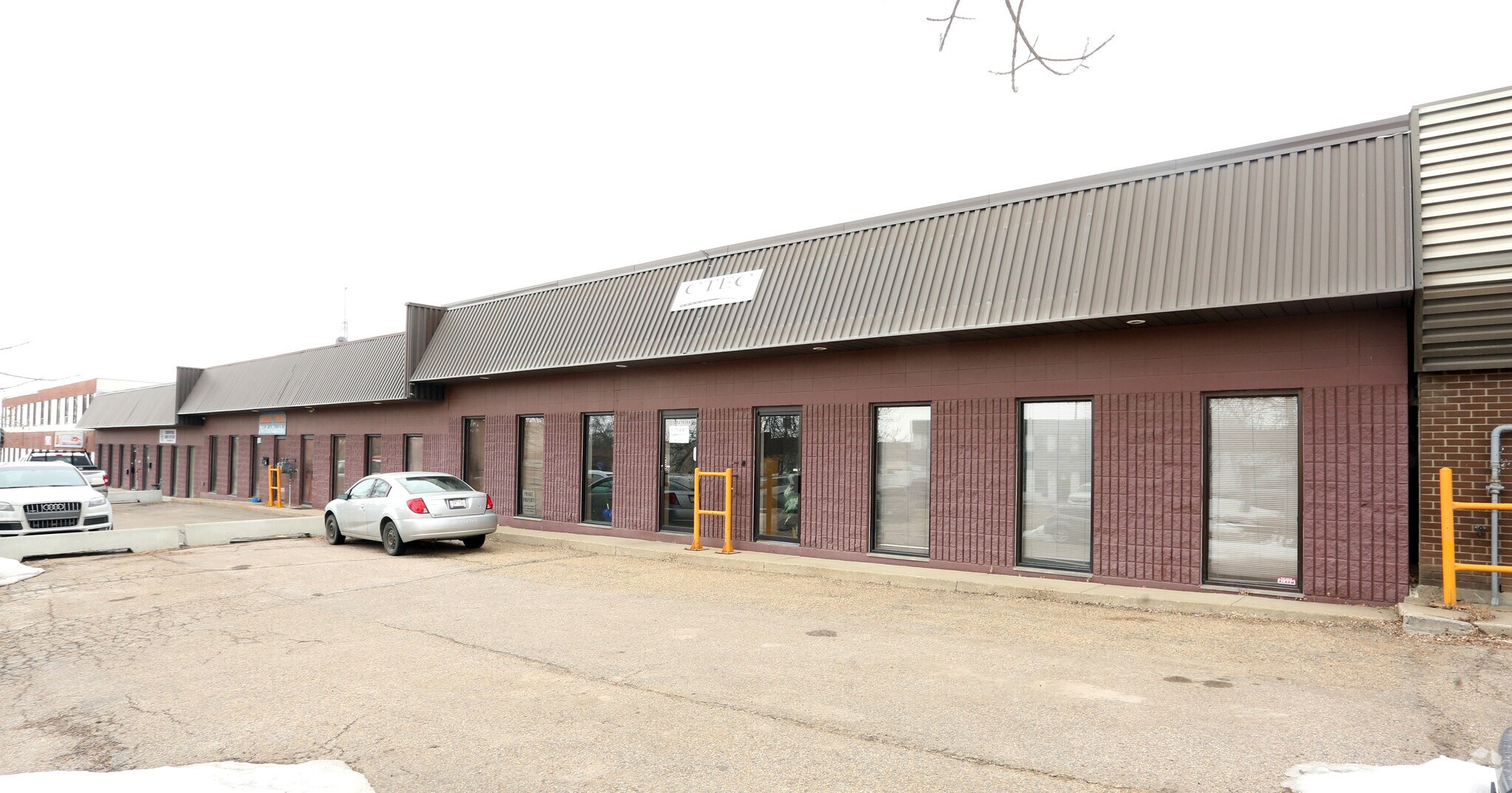 4-8 Rayborn Cres, St. Albert, AB à vendre Photo principale- Image 1 de 1