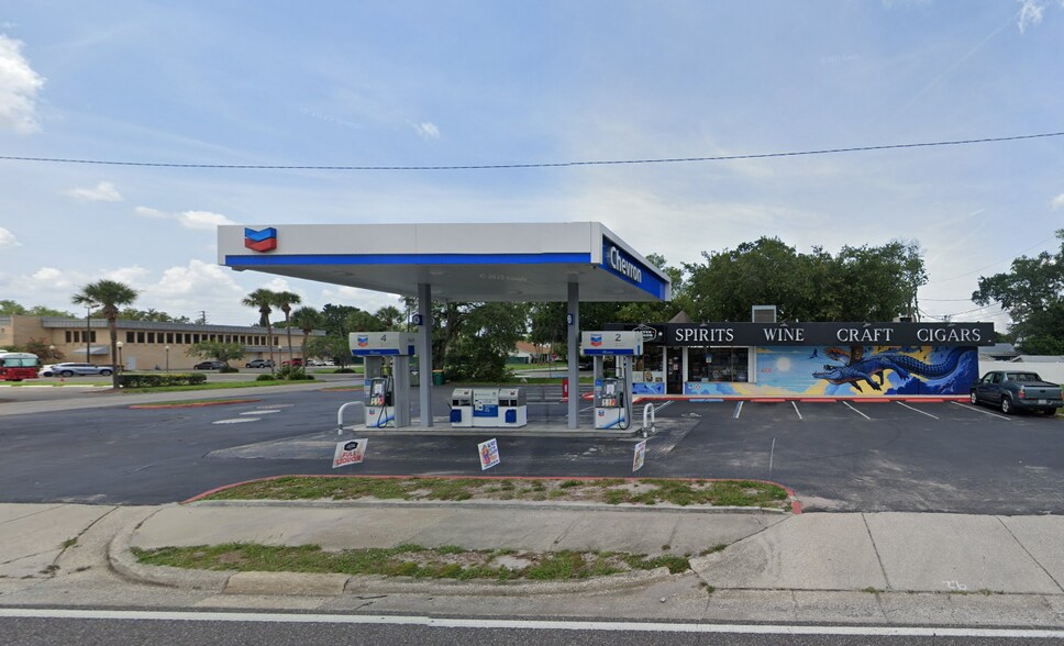 718 13th St, Saint Cloud, FL à vendre - Photo du bâtiment - Image 3 de 10