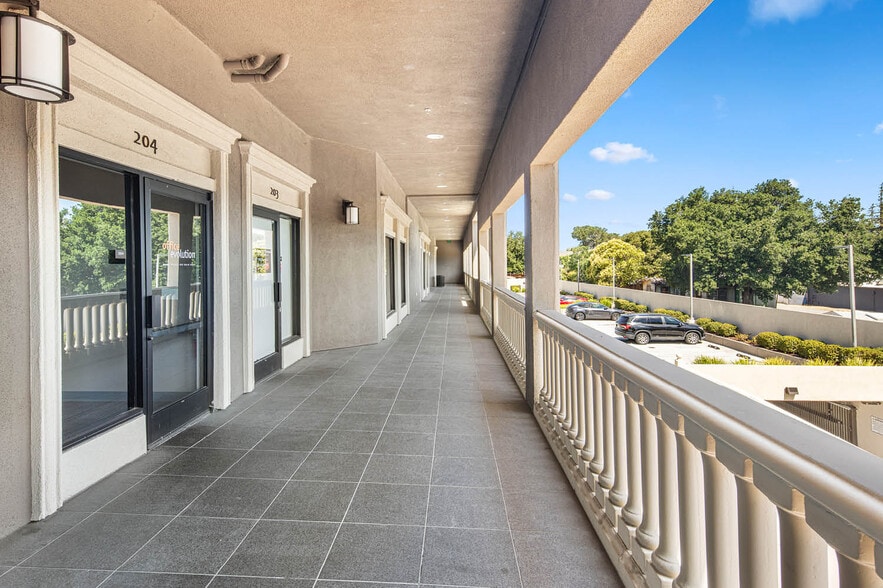 16185 Los Gatos Blvd, Los Gatos, CA for sale - Building Photo - Image 2 of 6
