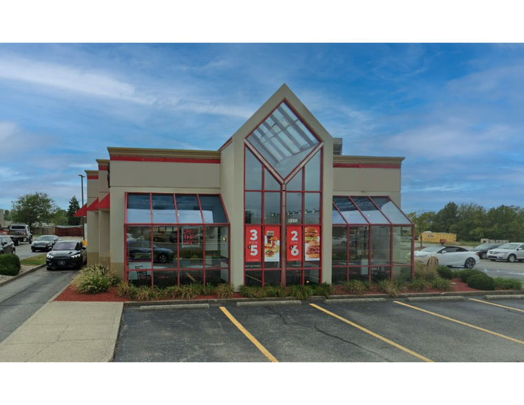 6421 E 82nd St, Indianapolis, IN à vendre - Photo du bâtiment - Image 1 de 3