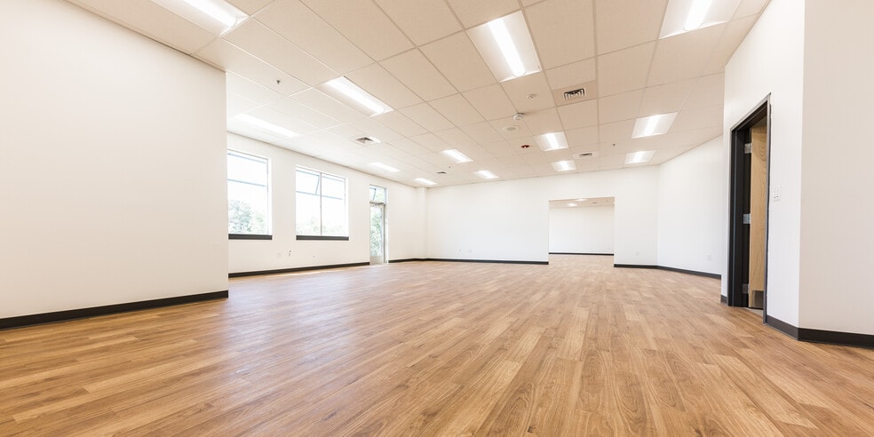 700 Stadium Dr, Georgetown, TX for sale - Building Photo - Image 2 of 8