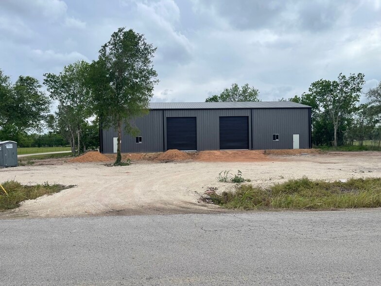 1212 Cottonwood Church Rd, Rosenberg, TX for lease - Primary Photo - Image 1 of 26