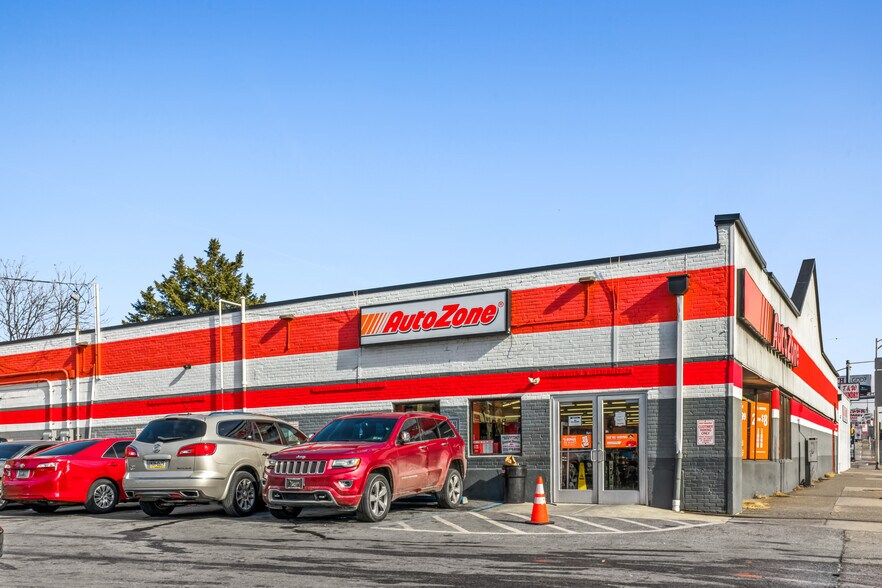 7117 Marshall Rd, Upper Darby, PA for sale - Primary Photo - Image 1 of 4