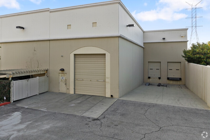 5354 Irwindale Ave, Irwindale, CA for lease - Building Photo - Image 3 of 11