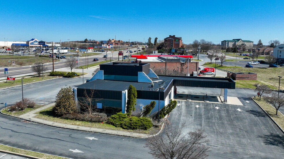 3951 Union Deposit Rd, Harrisburg, PA for lease - Building Photo - Image 2 of 2