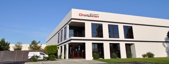 Plus de détails pour 9937 Tabor Pl, Santa Fe Springs, CA - Industriel à louer
