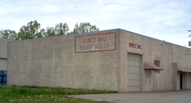 33417-33419 Kelly Rd, Fraser, MI for lease - Building Photo - Image 2 of 5