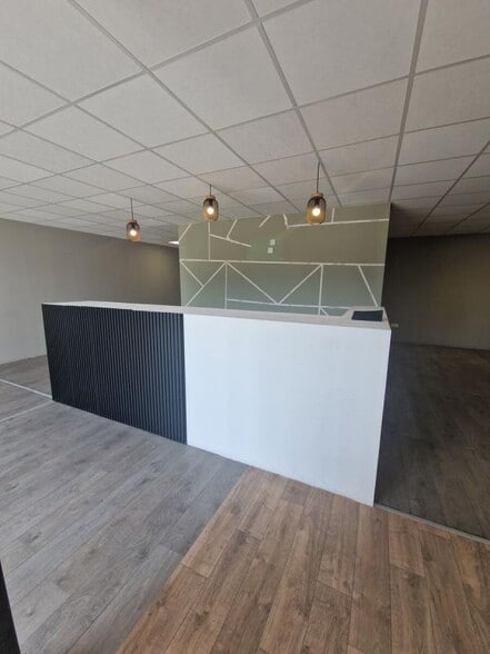55 Rue Antonin Georges Belin, Argenteuil for lease - Interior Photo - Image 2 of 13