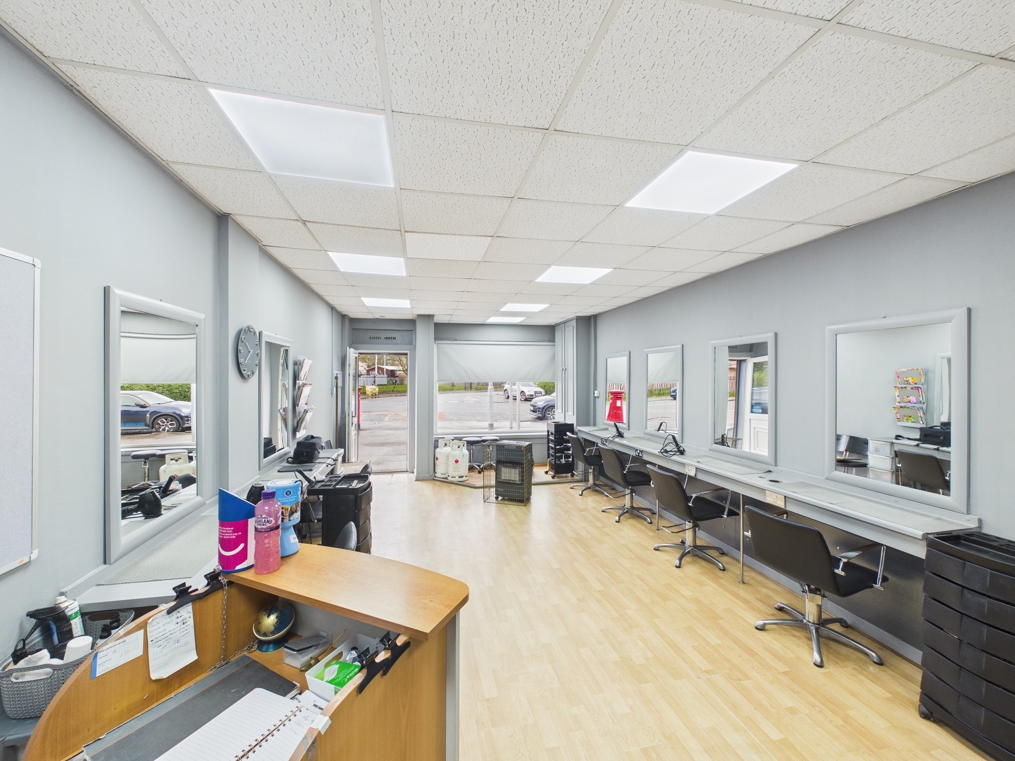 1119 Aikenhead Rd, Glasgow for lease Interior Photo- Image 1 of 3