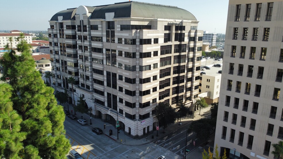 800 E Colorado Blvd, Pasadena, CA for lease - Building Photo - Image 2 of 3