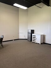 11-101 W 112th Ave, Crown Point, IN for lease Interior Photo- Image 2 of 11