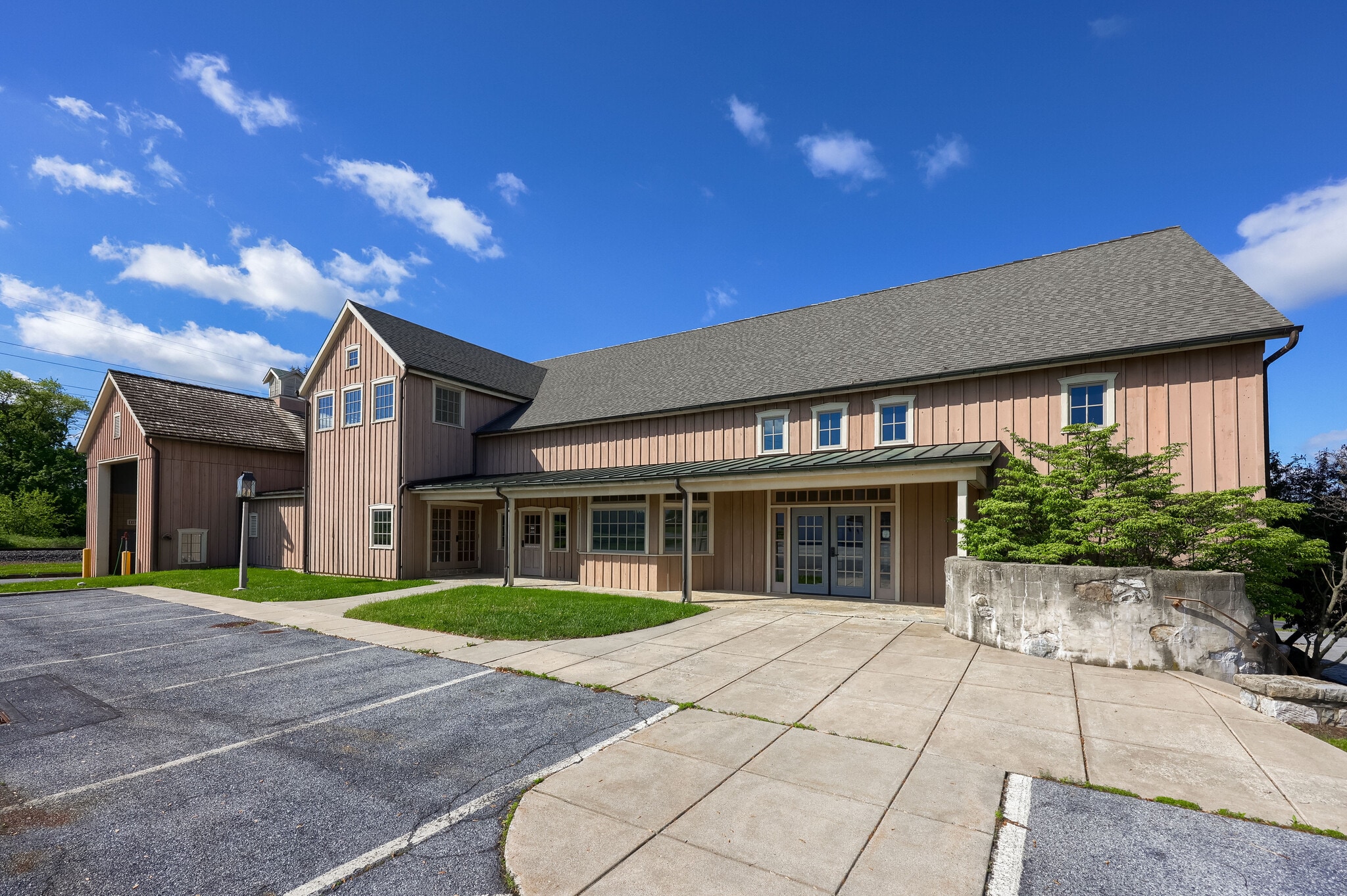 709 Hartman Station Rd, Lancaster, PA for lease Building Photo- Image 1 of 29
