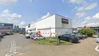 More details for 1 N 10, Coignières - Retail for Lease