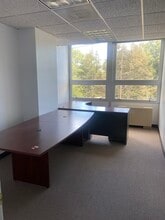 200 Little Falls St, Falls Church, VA à louer Photo intérieure- Image 2 de 3