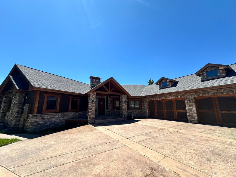 9 Fopar Ln, Cameron, MT à vendre - Photo du bâtiment - Image 2 de 33