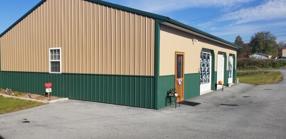 1177 Route 100, Bechtelsville, PA for lease - Primary Photo - Image 2 of 10