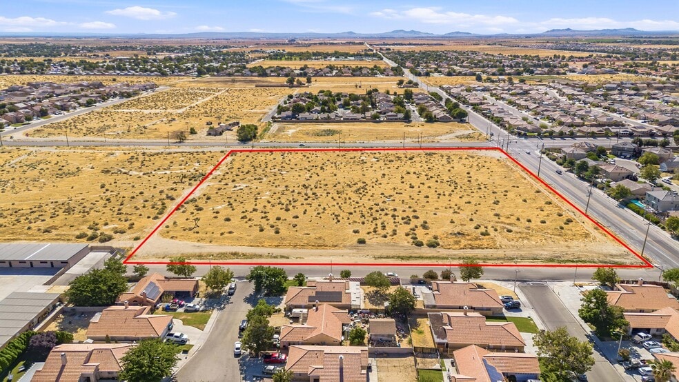 2000 E Lancaster Blvd, Lancaster, CA for sale - Aerial - Image 3 of 13