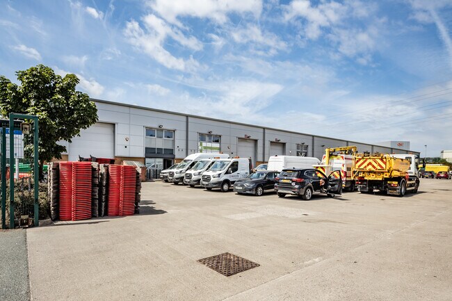 Plus de détails pour Coopers Ln, Liverpool - Industriel à louer