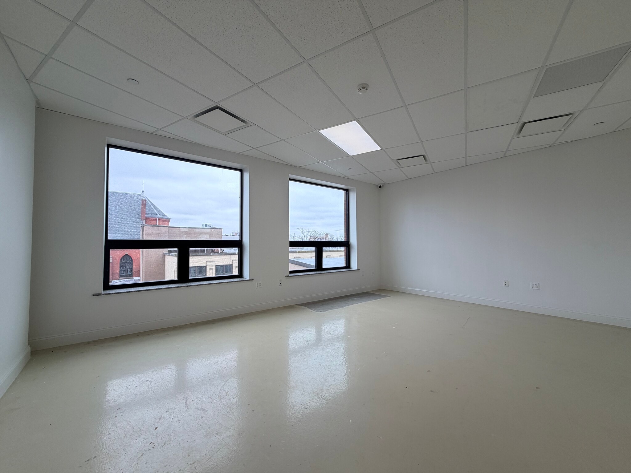 306 Powers St, Brooklyn, NY for lease Interior Photo- Image 1 of 11