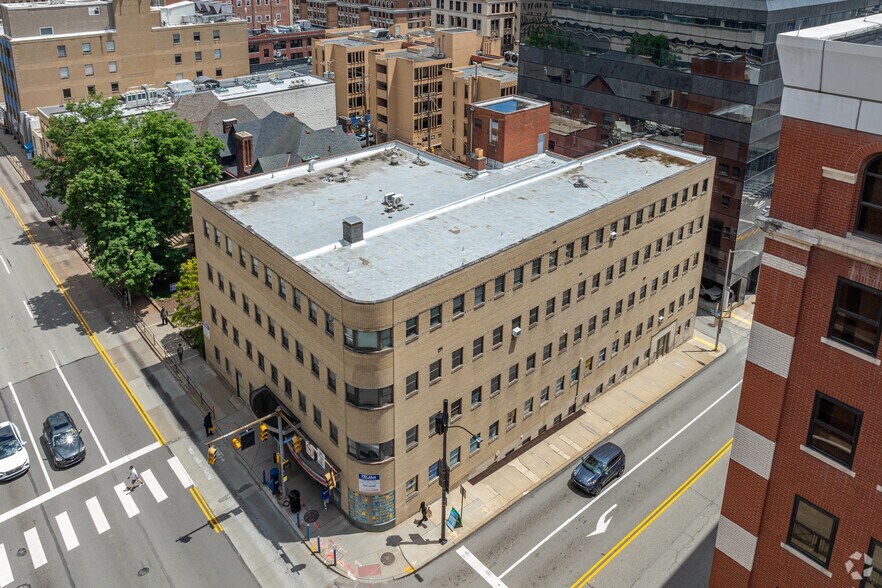 3500 Fifth Ave, Pittsburgh, PA à louer - Photo du bâtiment - Image 2 de 5