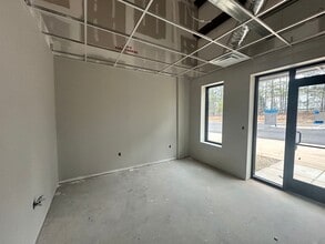 5905 Steeplechase Blvd, Cumming, GA for lease Interior Photo- Image 1 of 20