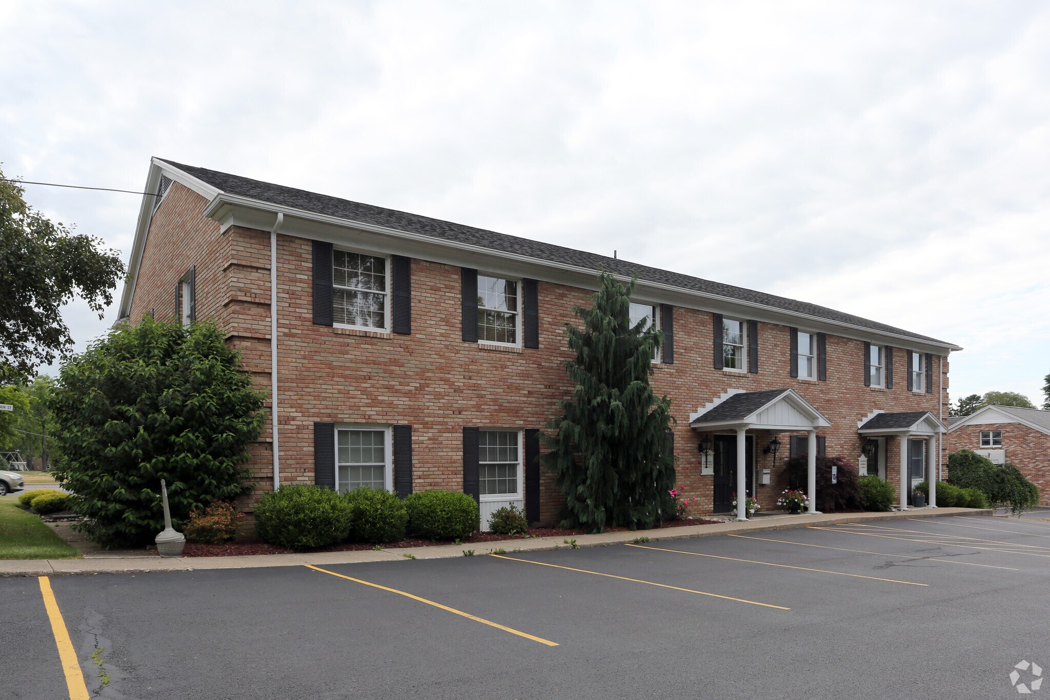 1001 S Main St, North Canton, OH for lease Primary Photo- Image 1 of 6