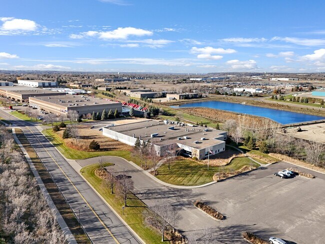 Plus de détails pour 8200 S 97th St, Cottage Grove, MN - Bureau, Industriel à louer
